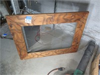 mirror with wormwood type frame