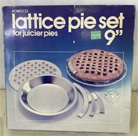 Rowoco Lattice Pie Set