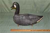 Ca. 1920 full size Canada Goose decoy, Crisfield M