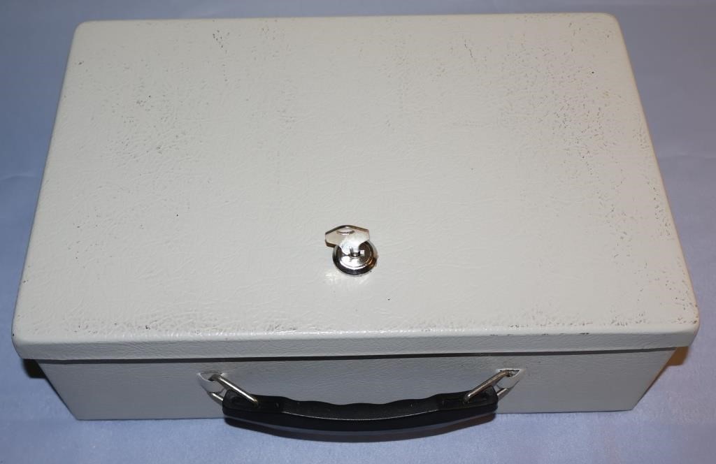 Metal Safe Box w/Key