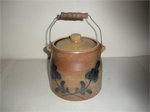Maple City Pottery Crock w/Lid  7 inches tall