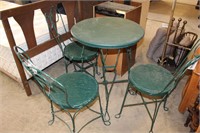 Soda Shop Table and Chairs (3)