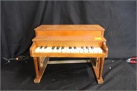 Toy Schoenhut Piano