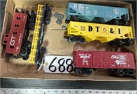 5 Lionel O Scale Model Train Cars