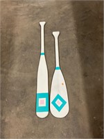 2 Decorative Paddles