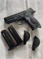 Smith & Wesson M&P 9mm, only fired 3-4 times