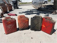 Lot of Metal jerry cans/gas cans (4)