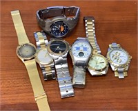 Assorted lot of different watches