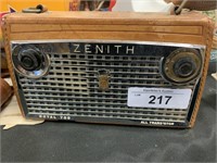 Zenith All Transistor Radio Royal 700.