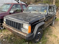 BLACK 1988 JEEP CHEROKEE