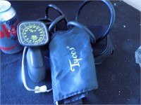 Sphygmomanometer (Blood pressure cuff)