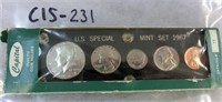 C15-231 1967 US mint set 40% silver half dollar