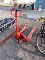 Pallet jack