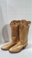 Size 8.5 AA cowboy boots