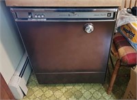 Vintage General Electric dishwasher