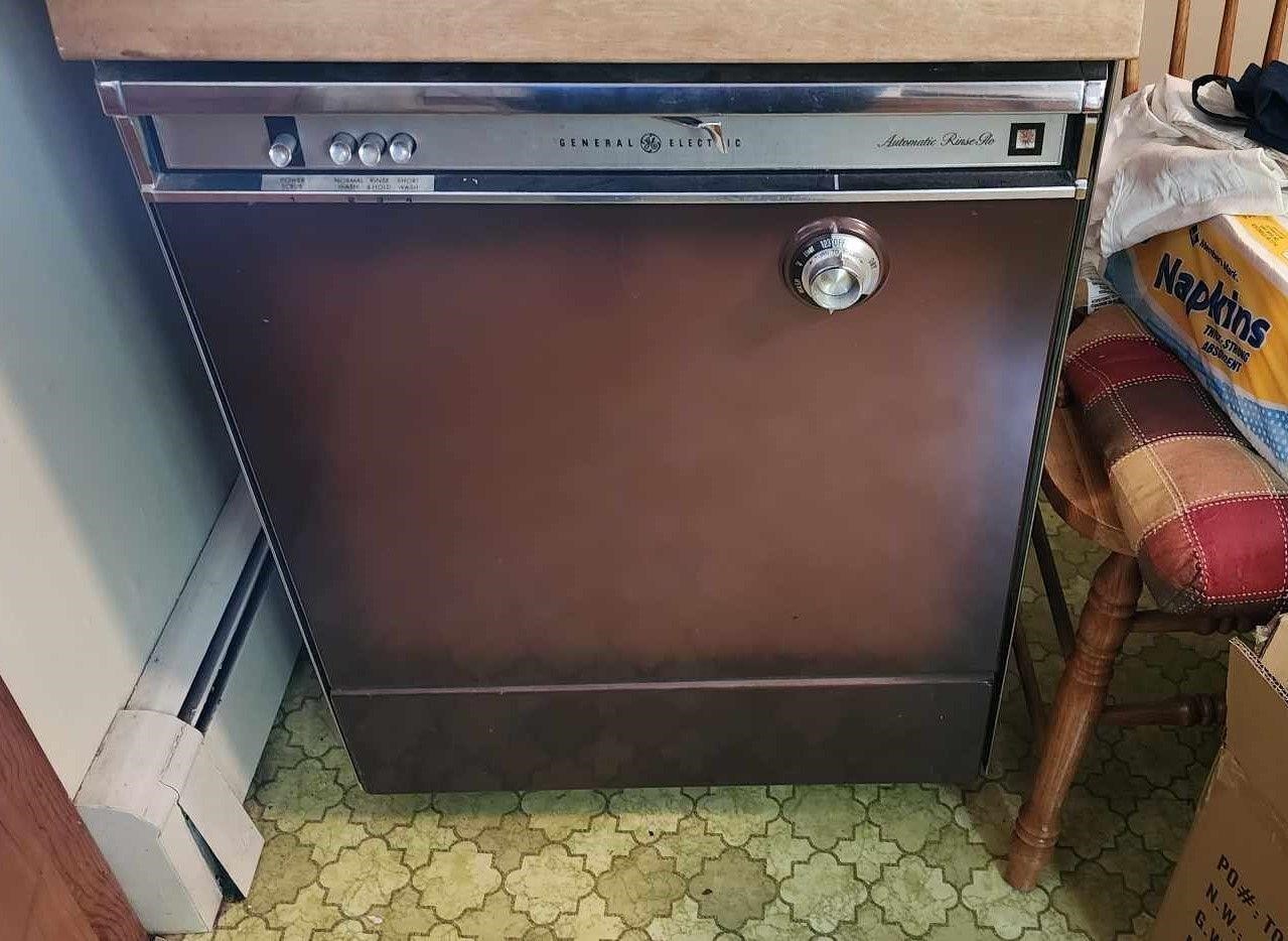 Vintage General Electric dishwasher
