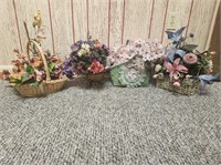Flower Arrangements w/Baskets