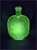 * 1800's Blob Top UV Reactive Glow Glass Pumpkin