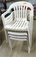 4 STACKABLE PLASTIC PATIO/LAWN CHAIRS