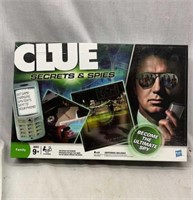 Hasbro Clue Secrets & Spies Board Game