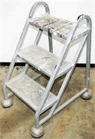 Aluminum (3) Step Rolling Stairs 27"H 18"W