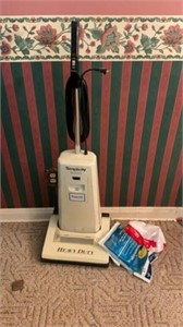 Simplicity 5000 vacuum Cleaner with bags