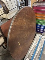 ROUND CARD TABLE