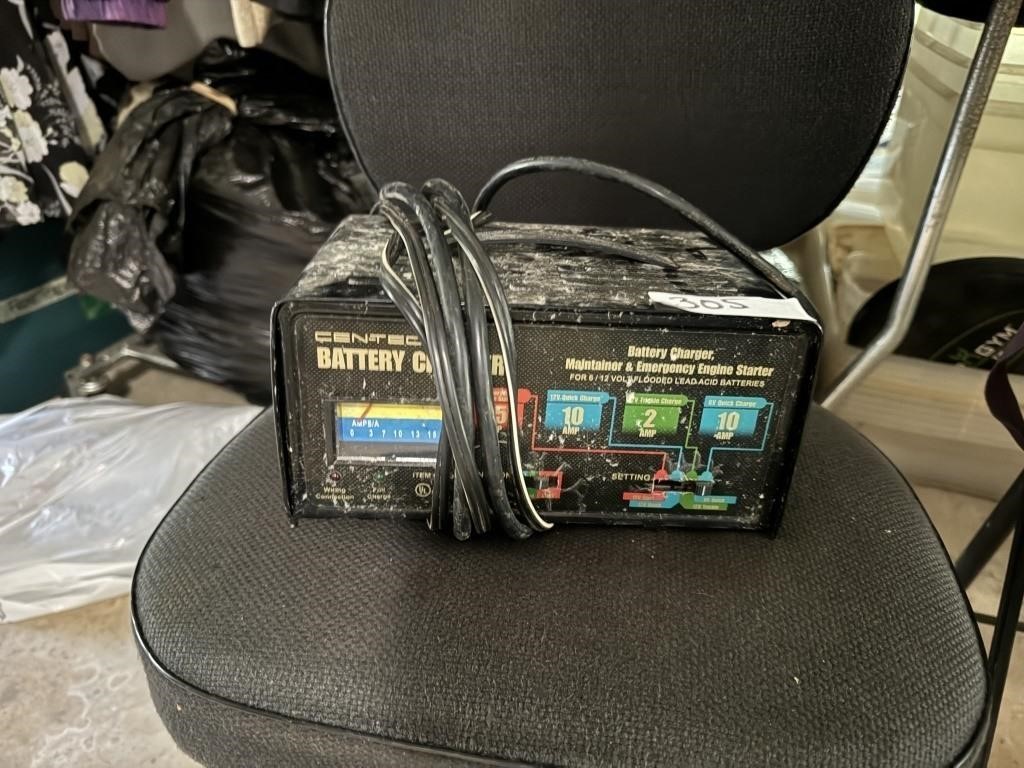 CENTECH BATTERY CHARGER