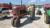 IH Farmall Tractor + R3