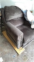 Catnapper electric lift chair (like new)