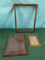 Wood photo frames with glass