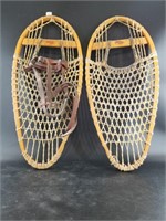 Pair of 26" Snow shoes with bindings