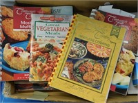 LOT - COOK BOOKS, KNITTING PATTERNS (SOCKS),