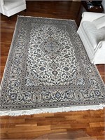 Hand Knotted Floral Medallion Persian Wool Rug