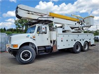 1995 International  T/A 4900 DT466 Dual Bucket Tru