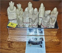 9pcs -  Miniature Isles Chess Set