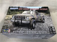 Revell 1978 GMC Big Game Pick up open model
