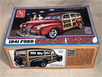 AMT 1941 Ford Custom Woody open model