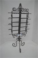 Rotating Wire Jewelry Holder