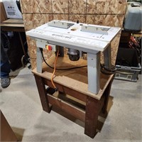 Router Table w Router