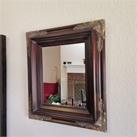 Pretty Italian Style Gilted Wood Wall Mirror