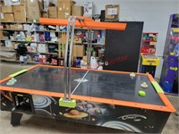 DYNAMO "working" Large 8' Air Hockey coin op game