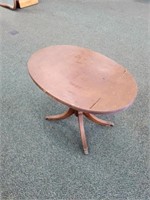 ANTIQUE SOLID WOOD OVAL END TABLE