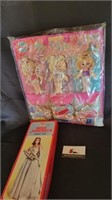 Magnetic doll set and paper doll