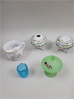 Porcelain and glass pieces