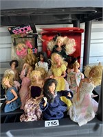 18 Vintage Barbie Doll U245