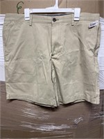 Size 42 Amazon essentials men shorts