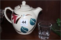 shelf lot: teapot, green swan, handle bowl,
