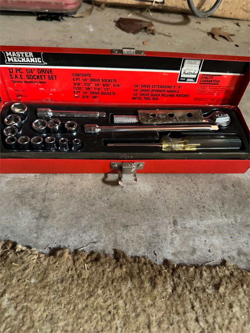 RED TOOLBOX WITH CONTENTS