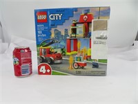 Lego City #60375 *** boite endommagée non